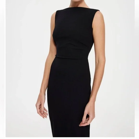 Sophisticated Black Maxi Dress - Picture 2 of 6